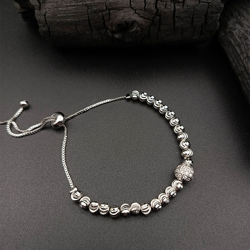 Elegant Silver Chain Bracelet